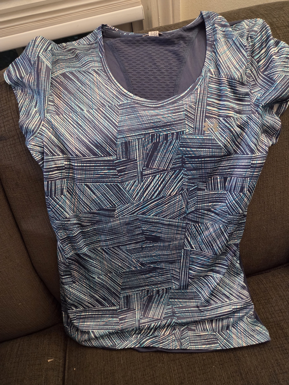 Under Armour Women’s Short-Sleeve Performance Tee — Blue & White Pattern